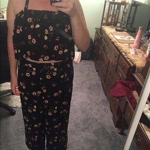Hollister two piece set 3 for $35